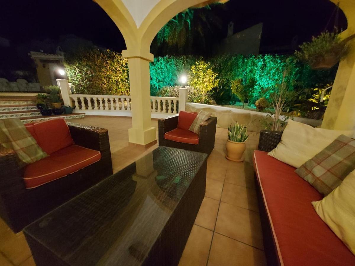 Cassandra - Beautiful Private Villa With Heated Pool Included 哈维亚 外观 照片